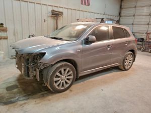 Mitsubishi Outlander SE 2.0L 4 2011