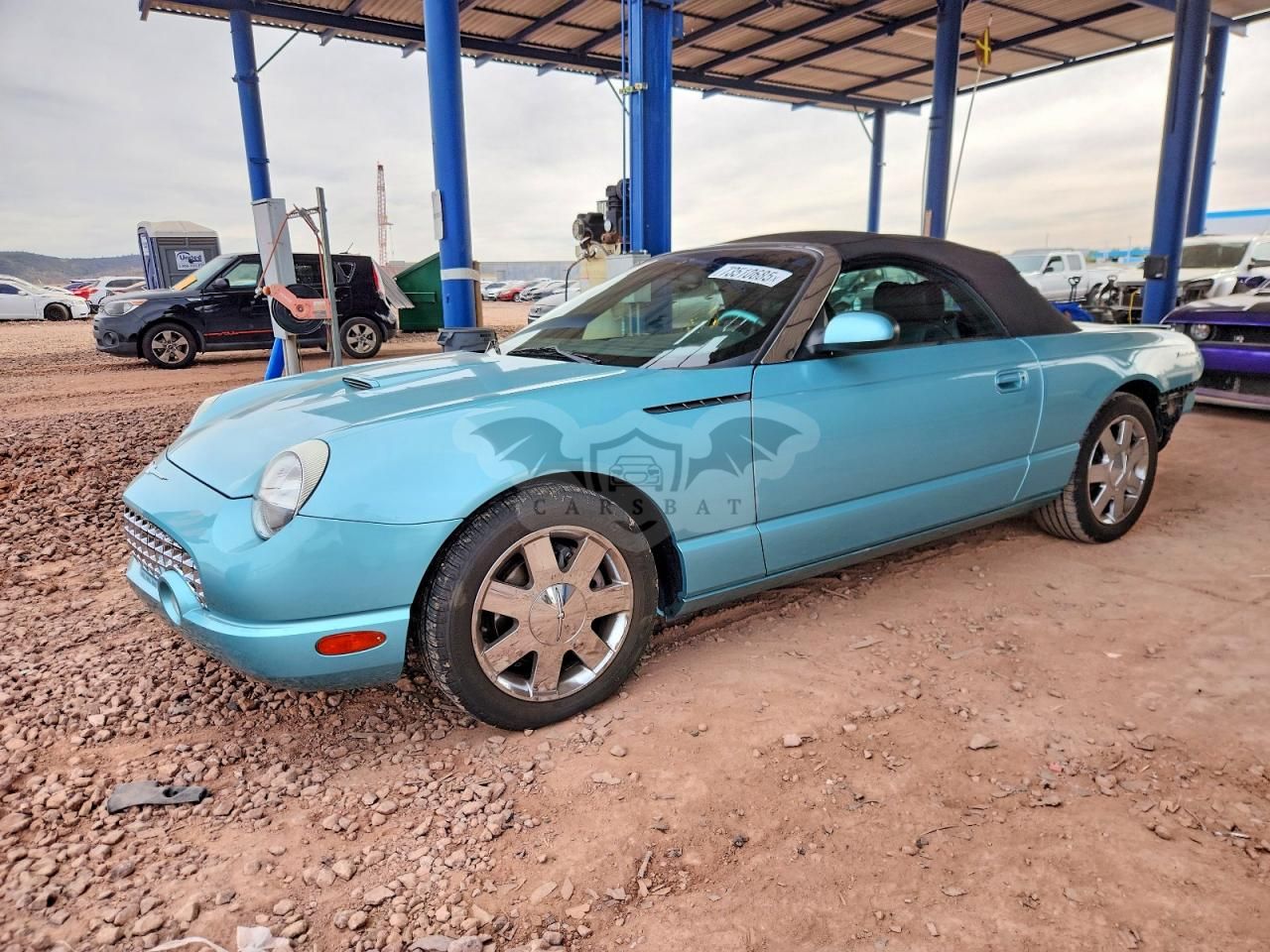 Ford Thunderbird 3.9L 8 2002