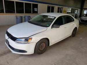 Volkswagen Jetta BASE 2.0L 4 2014