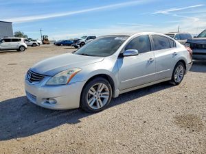 Nissan Altima SR 3.5L 6 2011