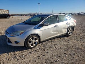 Ford Focus SE 2.0L 4 2013