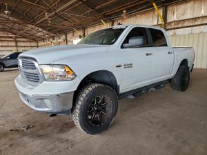 RAM 1500 SLT 5.7L 8 2015