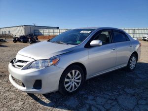 Toyota Corolla BASE 1.8L 4 2012