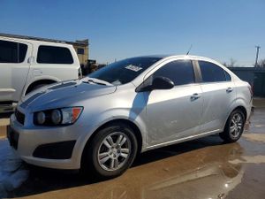 Chevrolet Aveo (Sonic) LT 1.8L 4 2014