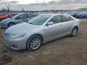 Toyota Camry BASE 2.5L 4 2011
