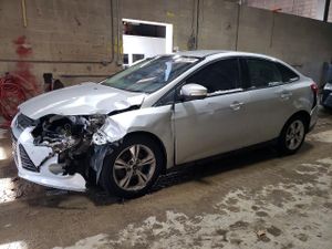 Ford Focus SE 2.0L 4 2013