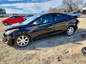 Hyundai Elantra GLS 1.8L 4 2013
