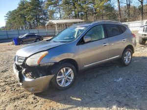 Nissan Rogue S 2.5L 4 2013