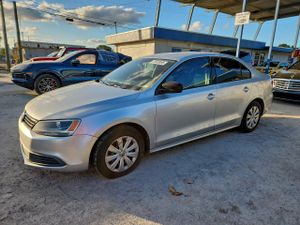 Volkswagen Jetta BASE 2.0L 4 2014