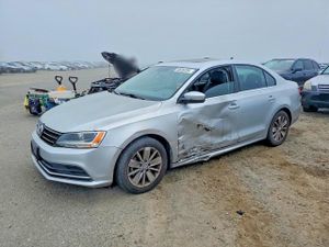 Volkswagen Jetta SE 1.8L 4 2015