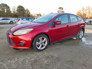 Ford Focus SE 2.0L 4 2014