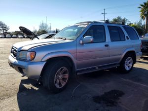 Nissan Pathfinder LE 3.5L 6 2002
