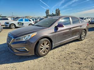 Hyundai Sonata SE 2.4L 4 2015