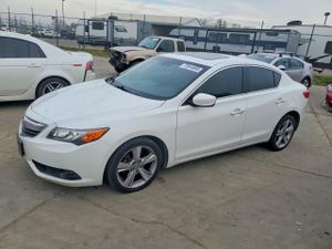 Acura ILX 20 TECH 2.0L 4 2013
