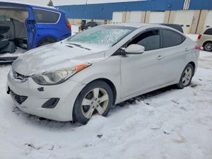 Hyundai Elantra GLS 1.8L 4 2013