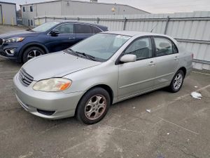 Toyota Corolla CE 1.8L 4 2004