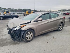 Hyundai Elantra SE 1.8L 4 2014