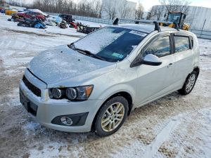 Chevrolet Aveo (Sonic) LT 1.8L 4 2013