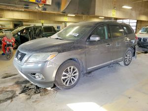 Nissan Pathfinder S 3.5L 6 2015