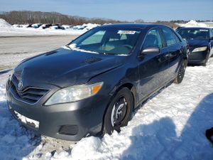Toyota Camry BASE 2.5L 4 2010