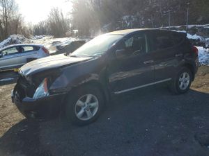Nissan Rogue S 2.5L 4 2013