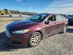 Ford Fusion SE 2.5L 4 2013