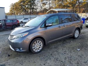 Toyota Sienna XLE 3.5L 6 2015