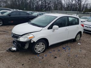 Nissan Versa S 1.8L 4 2012