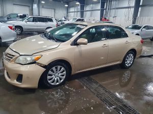 Toyota Corolla BASE 1.8L 4 2013