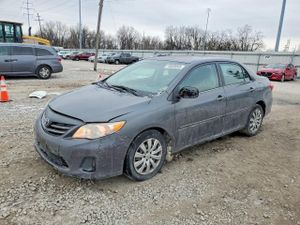 Toyota Corolla BASE 1.8L 4 2013