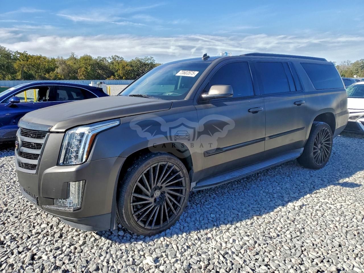 Cadillac Escalade ESV LUXURY 6.2L 8 2015