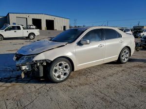Ford Fusion SE 2.5L 4 2010