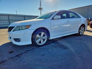Toyota Camry BASE 2.5L 4 2011