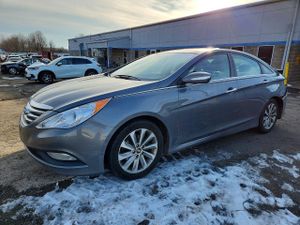 Hyundai Sonata SE 2.4L 4 2014