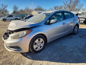 Kia Cerato / Forte / K3 LX 1.8L 4 2015