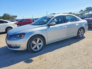 Volkswagen Passat S 1.8L 4 2015