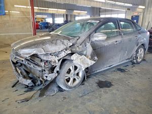 Ford Focus SE 2.0L 4 2014