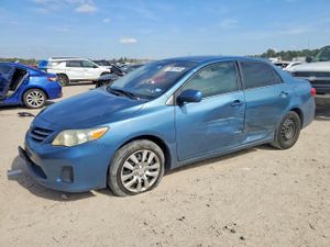 Toyota Corolla BASE 1.8L 4 2013