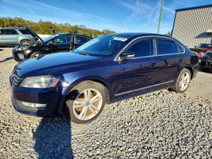 Volkswagen Passat SEL 2.0L 4 2013