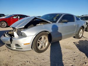Ford Mustang 3.7L 6 2014