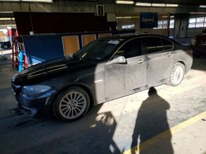 BMW 5 Series XI 3.0L 6 2011