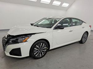 Nissan Altima SV 2.5L 4 2025