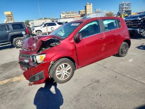Chevrolet Aveo (Sonic) LT 1.8L 4 2012