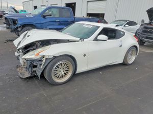 Nissan 370z 3.7L 6 2010
