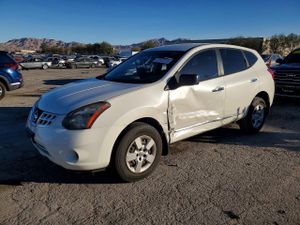 Nissan Rogue S 2.5L 4 2014