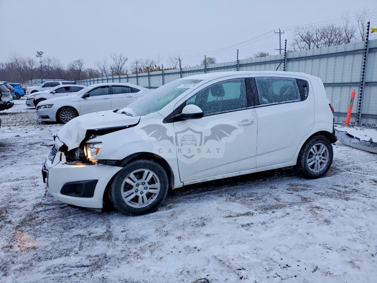 Chevrolet Aveo (Sonic) LS 1.8L 4 2014