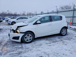 Chevrolet Aveo (Sonic) LS 1.8L 4 2014