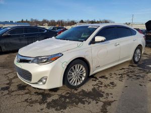 Toyota Avalon HYBRID 2.5L 4 2013