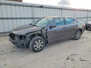 Toyota Camry BASE 2.5L 4 2010