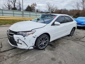 Toyota Camry LE 2.5L 4 2015
